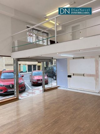 Local comercial en alquiler en Zona Hispanidad-Vivar Téllez en Vélez-Málaga