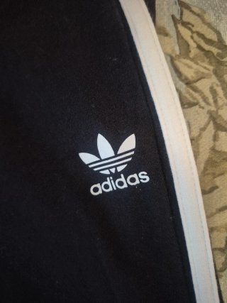 Leggings Adidas negros acampanados
