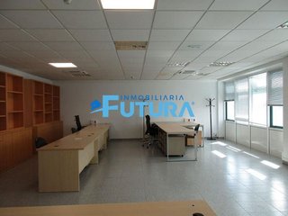 Oficina en alquiler en Parroquias Rurales en Lugo