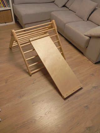 Triángulo Pikler con Rampa Madera