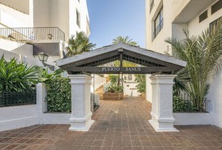 Piso en venta en Puerto Banús en Marbella