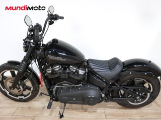 HARLEY DAVIDSON SOFTAIL STREET BOB 107 ABS
