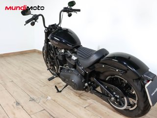 HARLEY DAVIDSON SOFTAIL STREET BOB 107 ABS