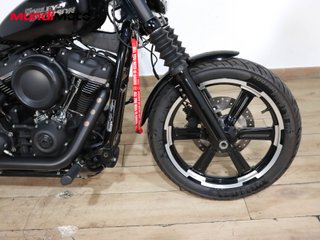 HARLEY DAVIDSON SOFTAIL STREET BOB 107 ABS