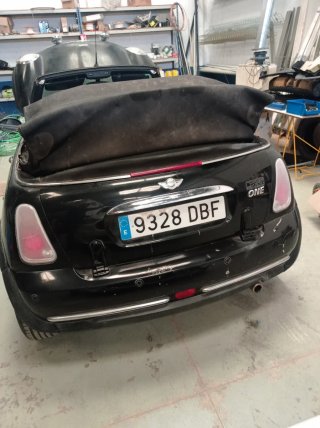 MINI Cabrio 2004