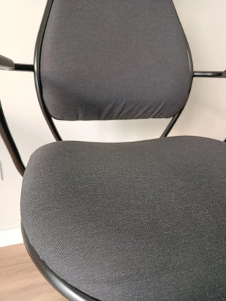Silla gaming ergonómica negra