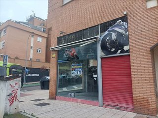 Local comercial en venta en Maria Auxiliadora - Barriada LLera en Badajoz