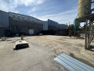 Nave industrial en alquiler en Ribadumia