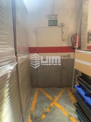 Local comercial en venta en Avda. de Abril. - 9 de octubre en Sagunto
