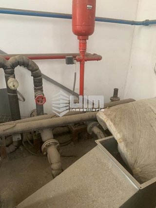 Local comercial en venta en Avda. de Abril. - 9 de octubre en Sagunto
