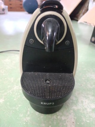 Cafetera Nespresso Krups Essenza