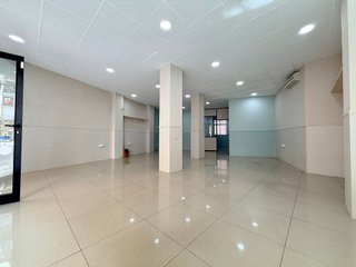 Local comercial en alquiler en Carranque - Haza Cuevas en Málaga