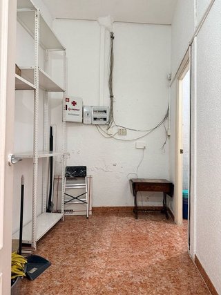 Local comercial en alquiler en Carranque - Haza Cuevas en Málaga
