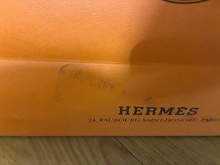 Bolsa de papel naranja Hermès
