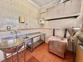 Bar en alquiler en Puerta Blanca en Málaga