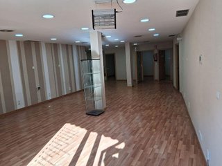 Local comercial en alquiler en Morata de Tajuña