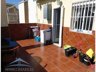 Piso en alquiler en Ciudad Jardín - Tagarete - El Zapillo en Almería