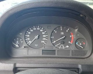 Enganche cinturon del der bmw x5 (e53) 3.0d 472468