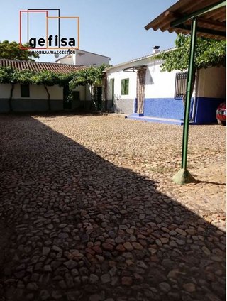 Chalet en venta en Valdepeñas