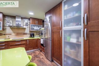 Piso en venta en Cervantes en Granada