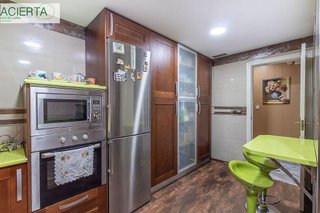 Piso en venta en Cervantes en Granada