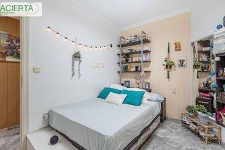 Piso en venta en Cervantes en Granada