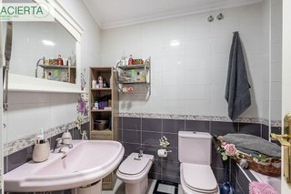 Piso en venta en Cervantes en Granada