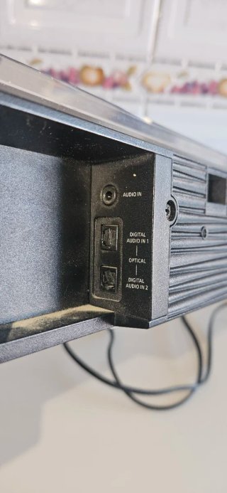 Barra de Sonido Samsung (Sin Subwoofer ni mando]