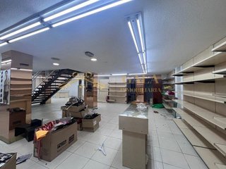 Local comercial en venta en Centro en Cáceres