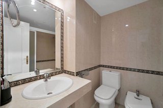 Piso en alquiler en Nueva Andalucía centro en Marbella