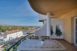 Piso en alquiler en Nueva Andalucía centro en Marbella