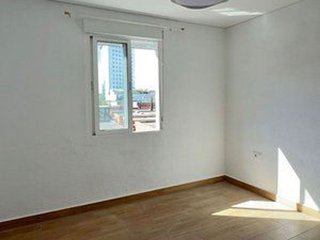 Piso en alquiler en Ciutat Fallera en Valencia
