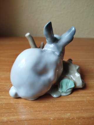 Lladró. Conejo Original Porcelana Española 9 cmts.