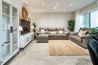 Piso en venta en Playa de la Fontanilla en Marbella