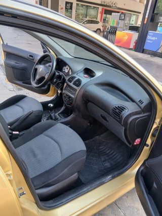 Peugeot 206 2004