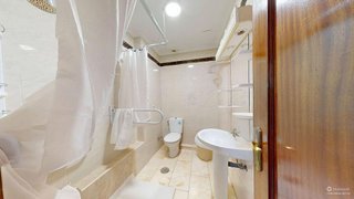 Piso en venta en Los Remedios en Sevilla