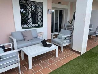 Piso en venta en Los Naranjos - Las Brisas en Marbella
