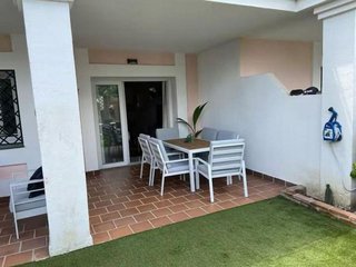 Piso en venta en Los Naranjos - Las Brisas en Marbella
