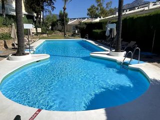 Piso en venta en Los Naranjos - Las Brisas en Marbella