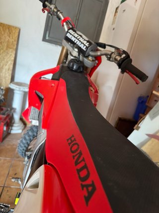 Honda CRF 250 Motocross Roja y Blanca