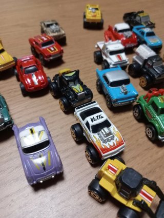 Lote coches de juguete variados