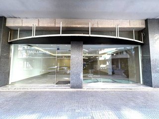Local comercial en alquiler en Centre - Estació en Sant Cugat del Vallès