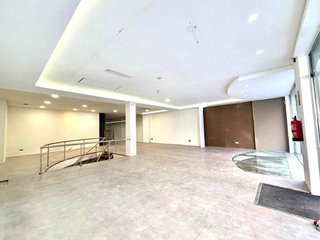 Local comercial en alquiler en Centre - Estació en Sant Cugat del Vallès