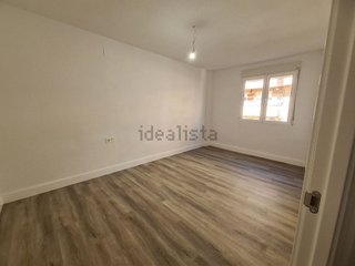 Piso en alquiler en Cervantes en Granada