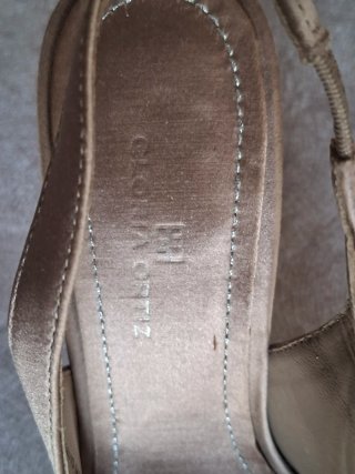Zapatos tacón destalonados Gloria Ortiz T36