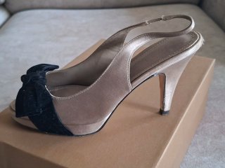 Zapatos tacón destalonados Gloria Ortiz T36