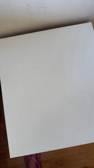 Juego 2 mesitas de noche blancas