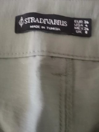 Pantalones Stradivarius verde