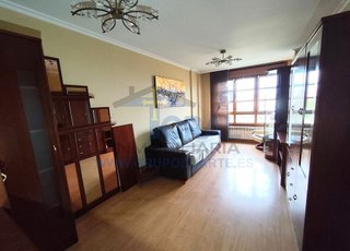 Piso en venta en El Polígono en Gijón