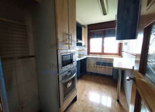 Piso en venta en El Polígono en Gijón